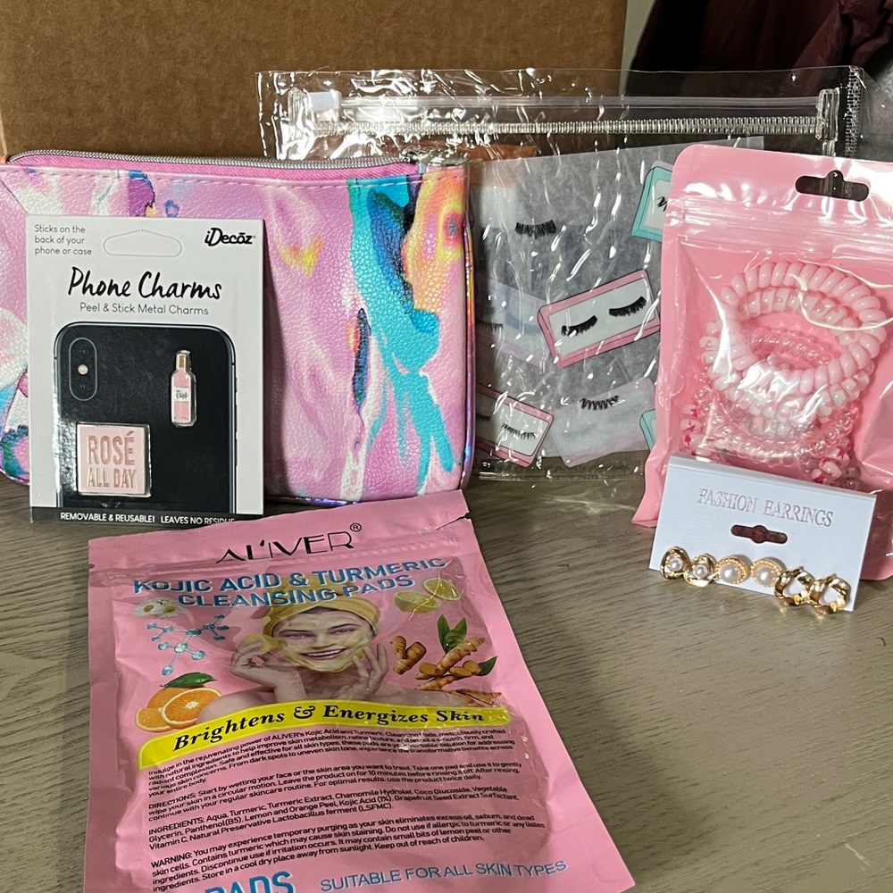 Giftable PINK BUNDLE (6) ITEMS